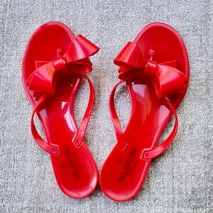 Valentino red bow accents sandals
